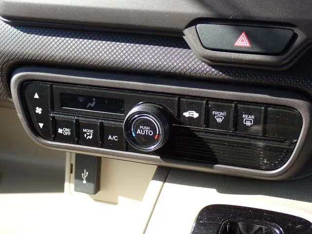 Ｎ　ＢＯＸ（ホンダ）の車両写真