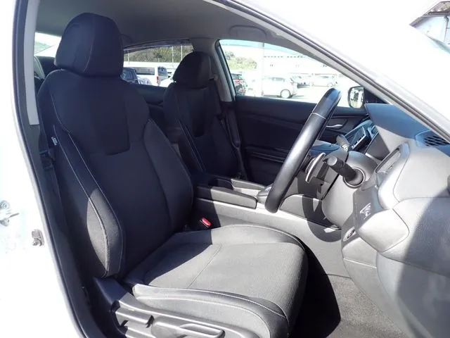 インサイト　セダン（ホンダ）の車両写真