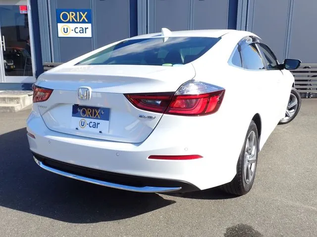 インサイト　セダン（ホンダ）の車両写真