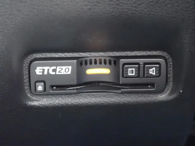 インサイト　セダン（ホンダ）の車両写真