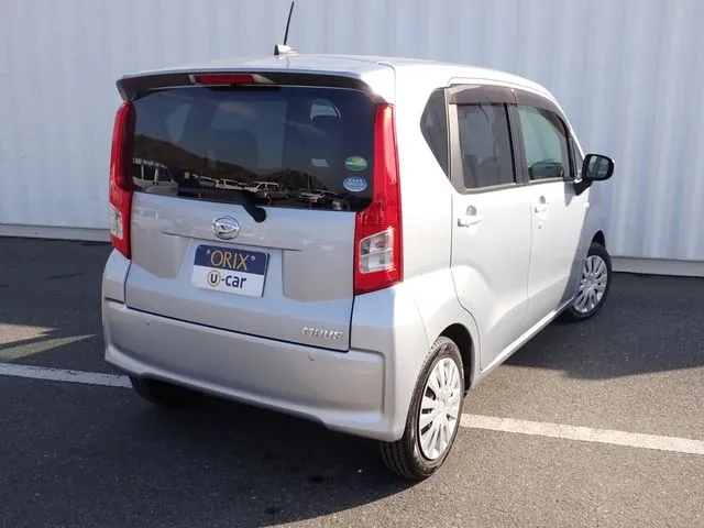 ムーヴ(ダイハツ)の車両写真