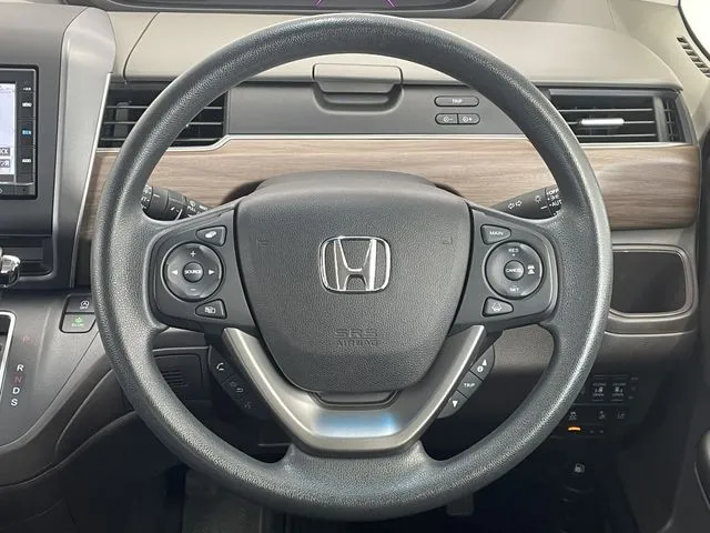 フリード(ホンダ)の車両写真