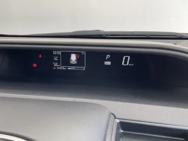 アクア（トヨタ）の車両写真