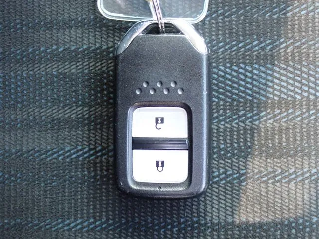 シャトル　ハイブリッド（ホンダ）の車両写真