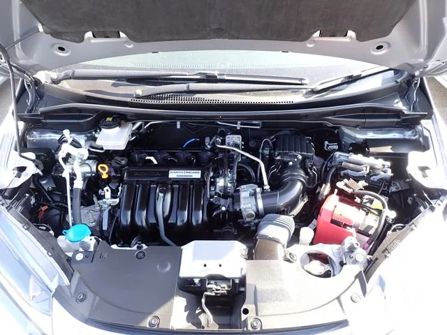 シャトル　ハイブリッド（ホンダ）の車両写真