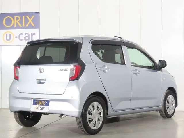 ミラ　イース（ダイハツ）の車両写真