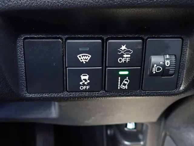 シャトル ハイブリッド 4WD(ホンダ)の車両写真