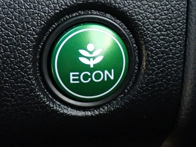 シャトル ハイブリッド 4WD(ホンダ)の車両写真