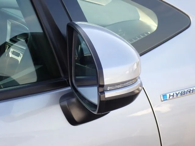 シャトル ハイブリッド 4WD(ホンダ)の車両写真