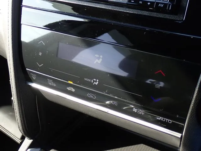 シャトル ハイブリッド 4WD(ホンダ)の車両写真