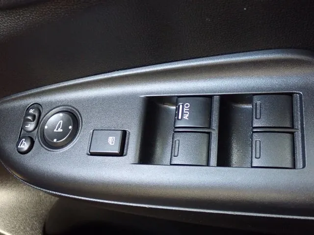 シャトル(ホンダ)の車両写真