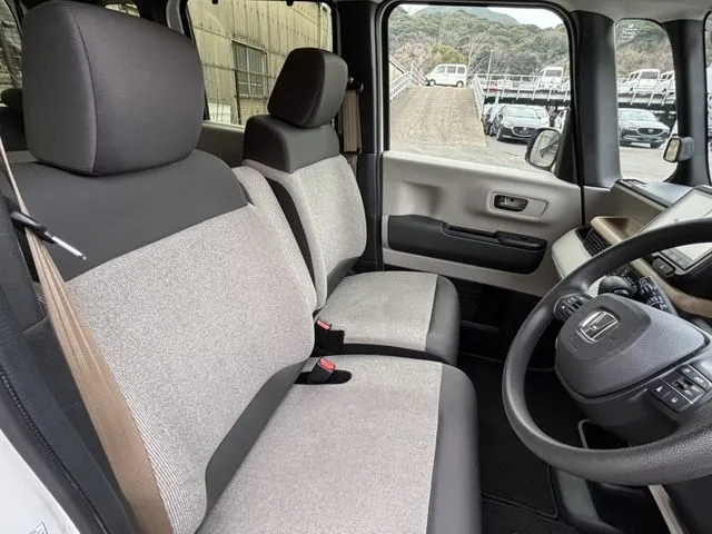 ホンダ　Ｎ　ＢＯＸ