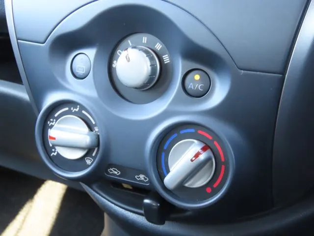 マーチ(ニッサン)の車両写真