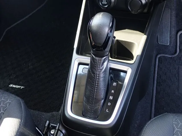 スイフト(スズキ)の車両写真