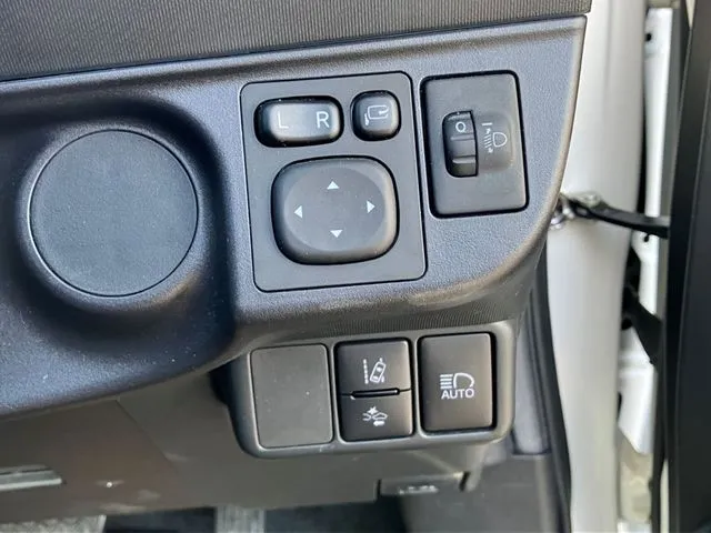 アクア（トヨタ）の車両写真