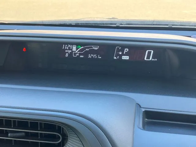 アクア（トヨタ）の車両写真