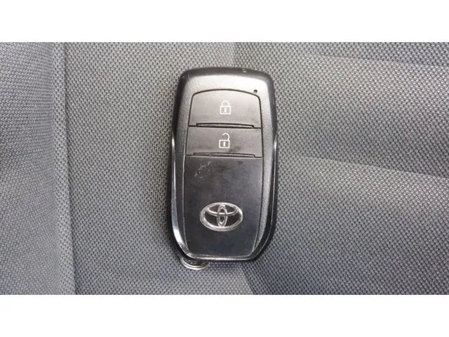 ヤリスクロス　ハイブリッド（トヨタ）の車両写真