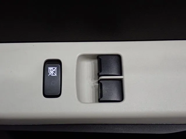 スズキ　アルト　４ＷＤ