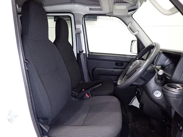 ダイハツ　ハイゼットカーゴ