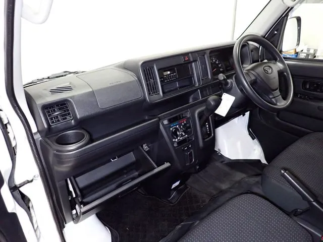 ダイハツ　ハイゼットカーゴ