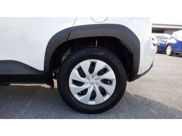 ヤリスクロス　ハイブリッド（トヨタ）の車両写真