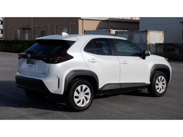 ヤリスクロス　ハイブリッド（トヨタ）の車両写真