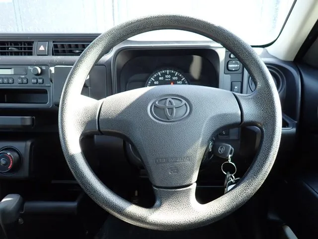 プロボックスバン　２ＷＤ（トヨタ）の車両写真