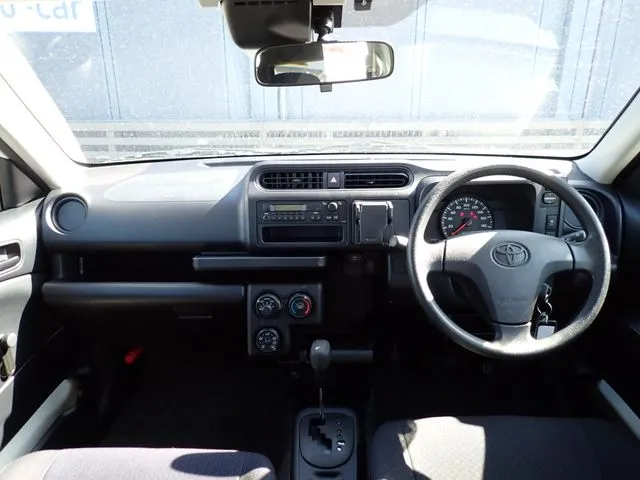 プロボックスバン　２ＷＤ（トヨタ）の車両写真