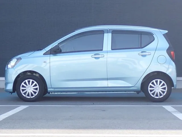 ミラ イース(ダイハツ)の車両写真