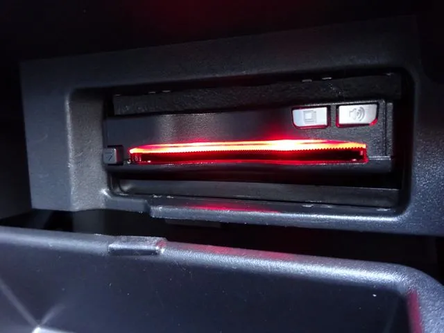 セレナ(ニッサン)の車両写真