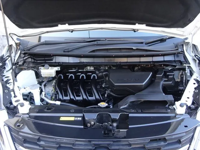 セレナ(ニッサン)の車両写真