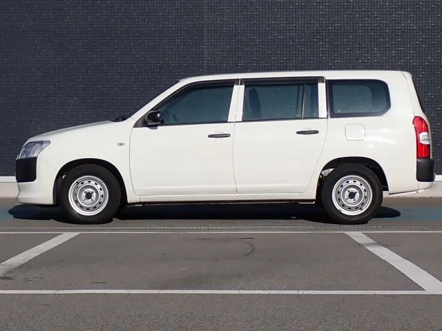 サクシードバン　２ＷＤ（トヨタ）の車両写真
