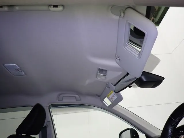 トヨタ　カローラフィールダー　ハイブリッド