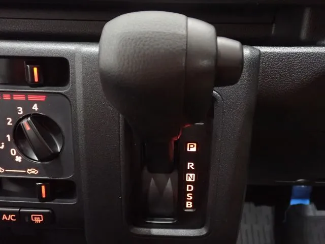 ダイハツ　ハイゼットカーゴ