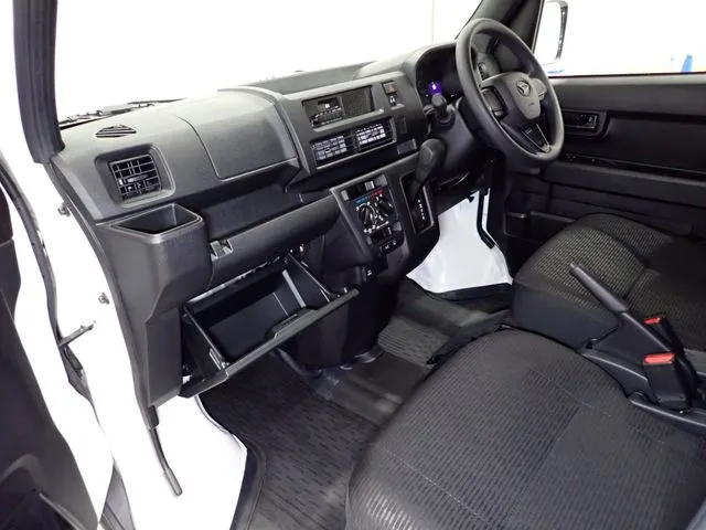 ダイハツ　ハイゼットカーゴ