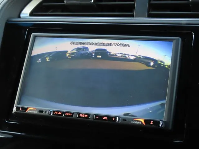 シャトル　ハイブリッド（ホンダ）の車両写真