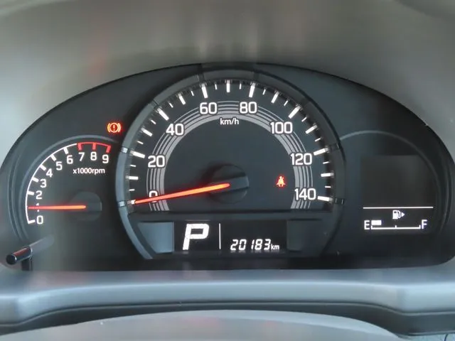 エブリイバン（スズキ）の車両写真