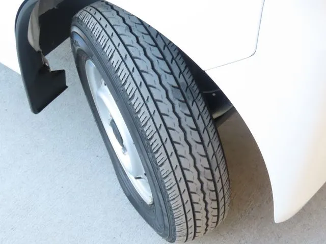 エブリイバン（スズキ）の車両写真