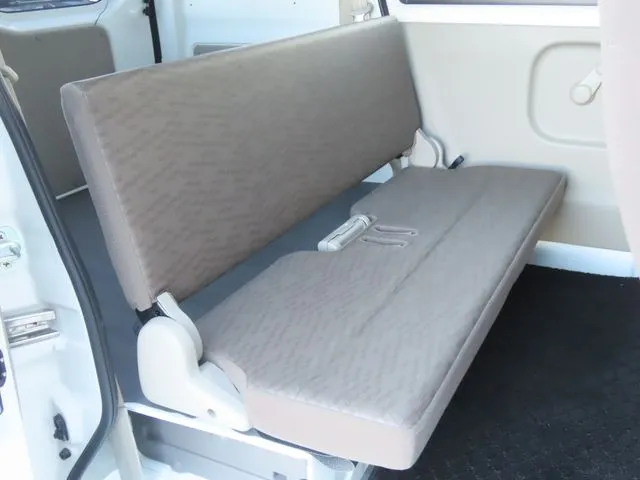 エブリイバン（スズキ）の車両写真