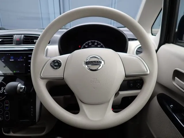 デイズ(ニッサン)の車両写真