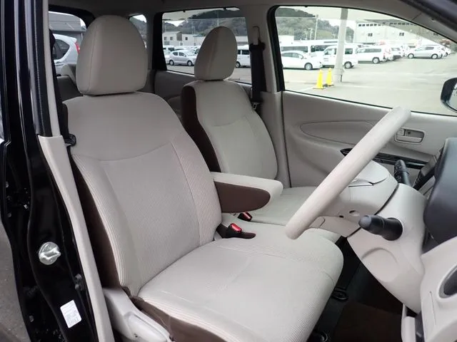 デイズ(ニッサン)の車両写真