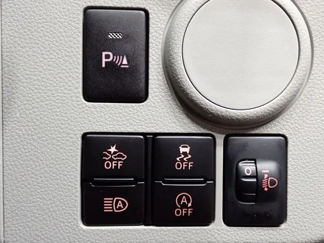 ダイハツ　ミラ　イース