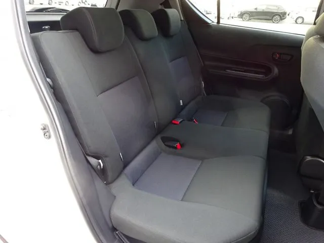 アクア(トヨタ)の車両写真