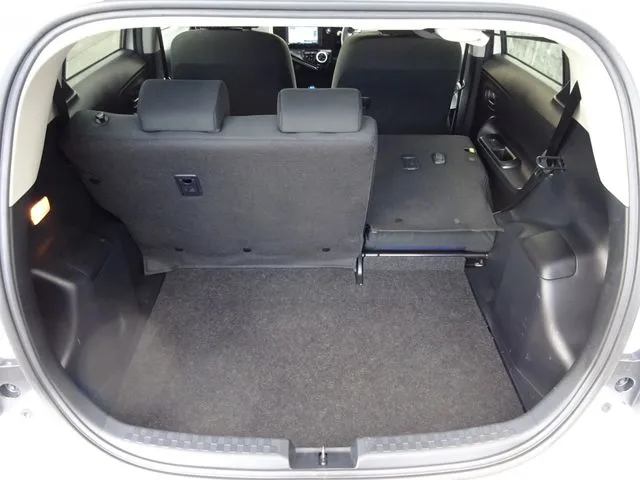 アクア(トヨタ)の車両写真