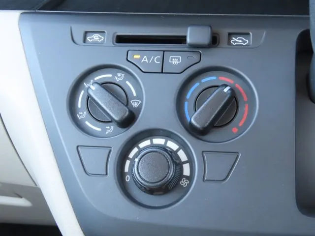 ルークス(ニッサン)の車両写真