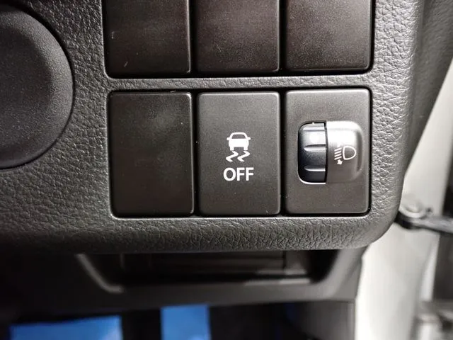 スズキ　アルト　４ＷＤ