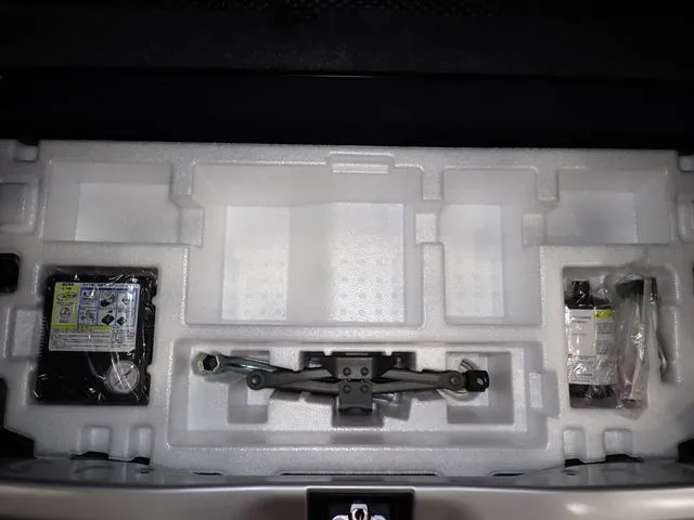 スズキ　アルト　４ＷＤ