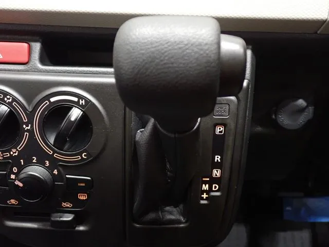 スズキ　アルト　４ＷＤ