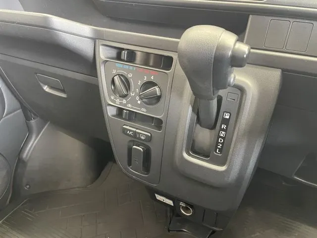 ハイゼットカーゴ（ダイハツ）の車両写真