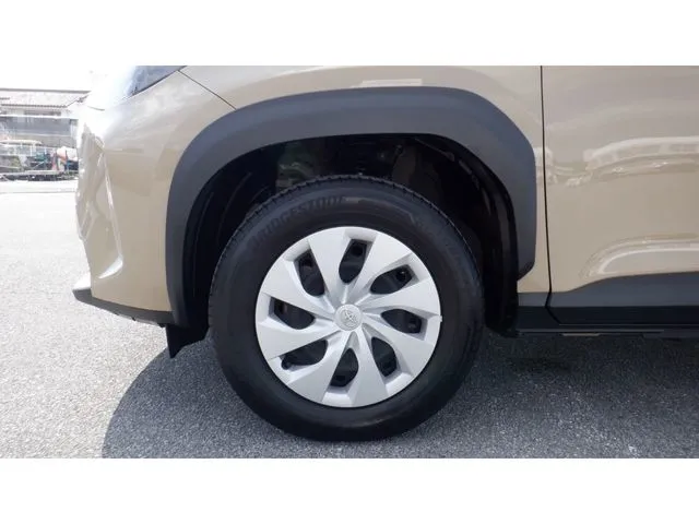 ヤリスクロス　ハイブリッド（トヨタ）の車両写真